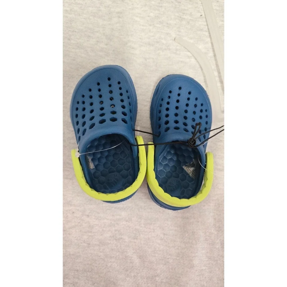 Baby Joybees blue and green. size:C4/5 UK: C3/4 clogs #clogs #summer